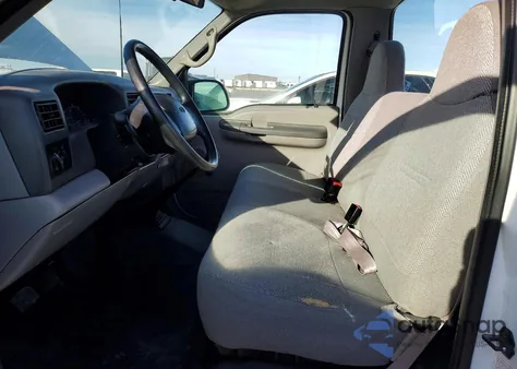 2000 Ford F250 Super Duty from USA, damaged, VIN 1FTNF20L4YEA82453